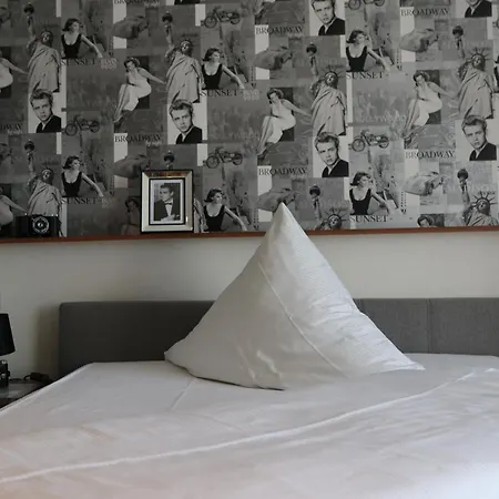 Boulevardhotel Saengerstadt - Alle Klimatisiert فندق