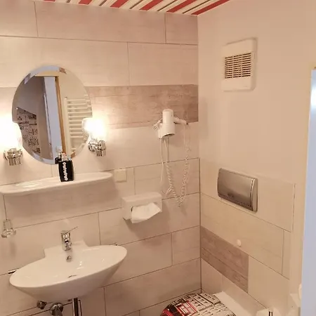Boulevardhotel Saengerstadt - Alle Klimatisiert فنسترفالد